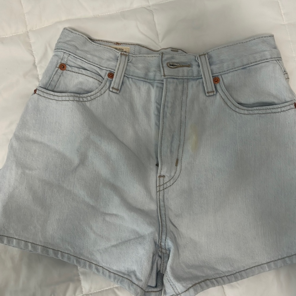 Levi shorts